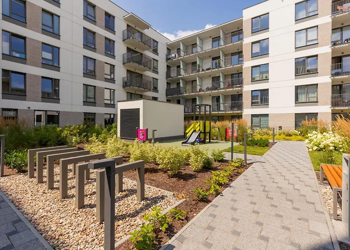 Cozy & Bright Zupnicza By Renters *