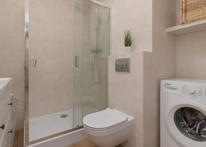 Cozy & Bright Zupnicza By Renters Warsaw