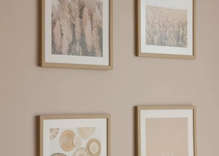 Cozy & Bright Zupnicza By Renters *