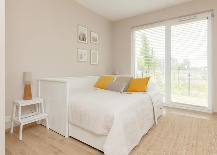 Cozy & Bright Zupnicza By Renters Apartment Warsaw